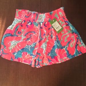 Lilly Pulitzer Women’s Kat Short size Medium